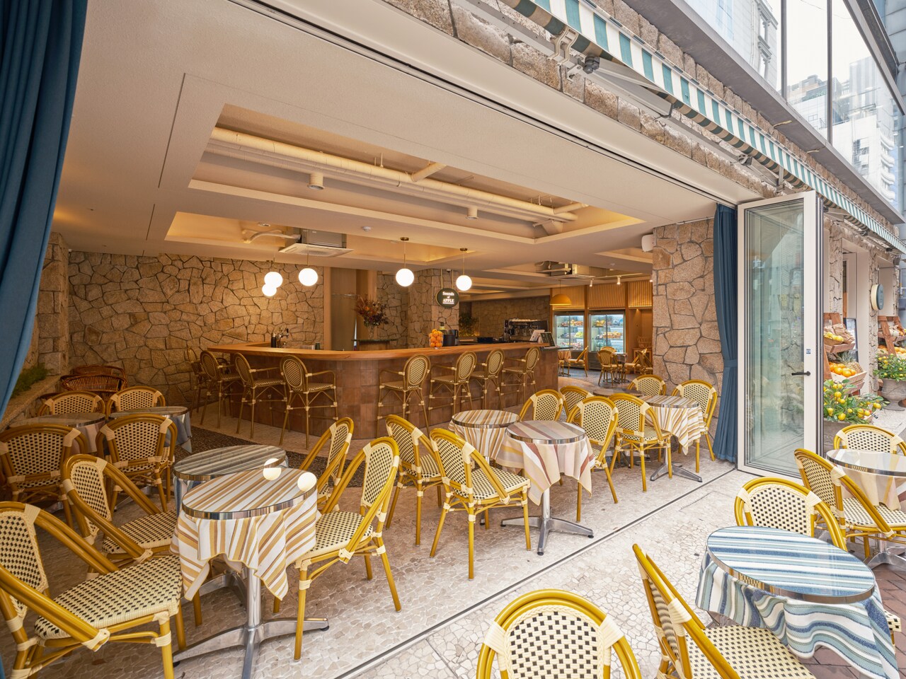 uh-suite-the-myeongdong-06