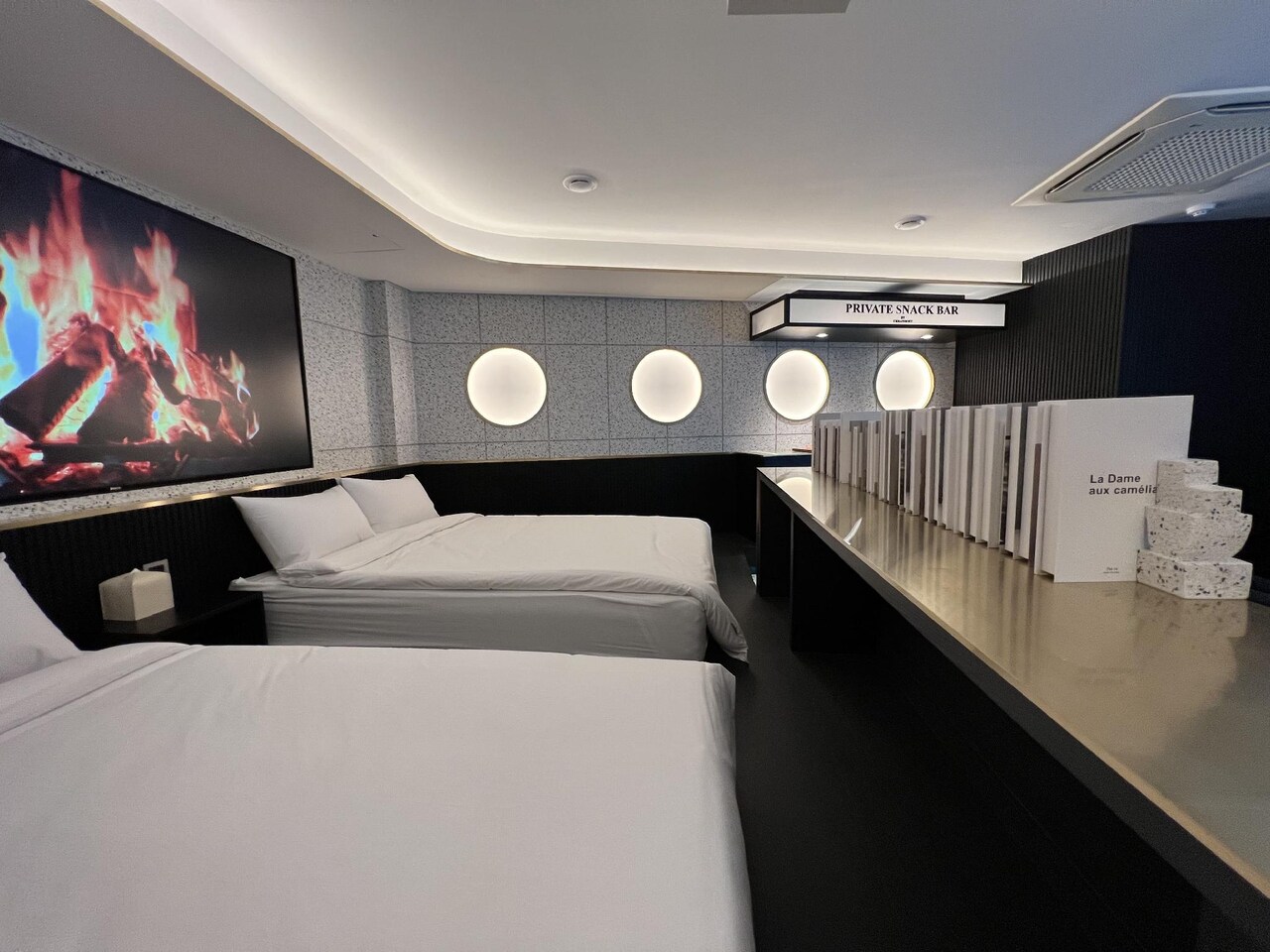 uh-suite-the-myeongdong-33